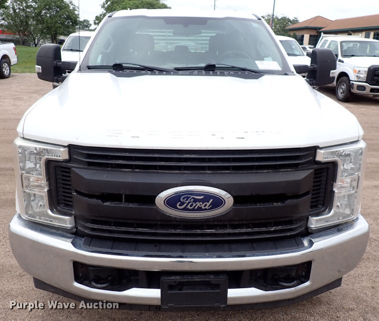 image for item DN1778 2017 Ford F250 Super Duty XL  Crew Cab pickup truck