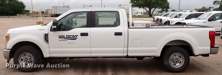 image for item DN1778 2017 Ford F250 Super Duty XL  Crew Cab pickup truck