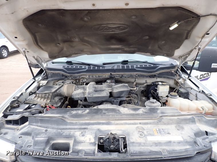 image for item DN1778 2017 Ford F250 Super Duty XL  Crew Cab pickup truck