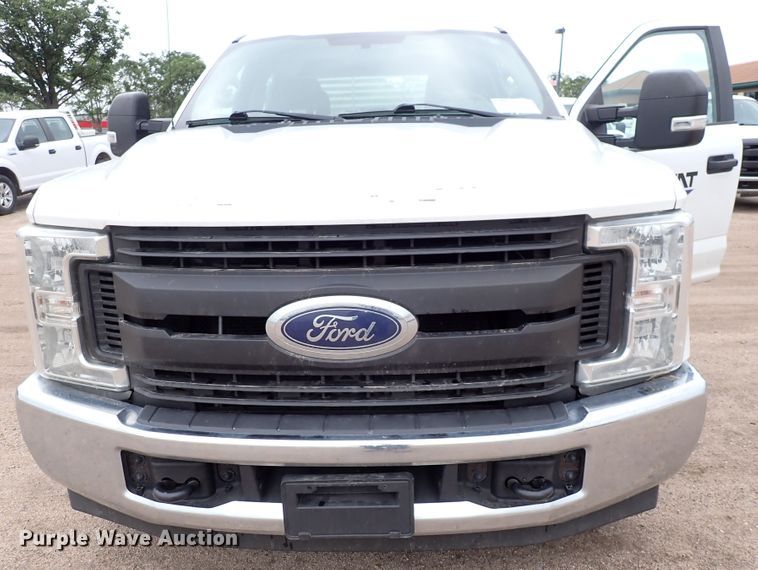 image for item DN1778 2017 Ford F250 Super Duty XL  Crew Cab pickup truck