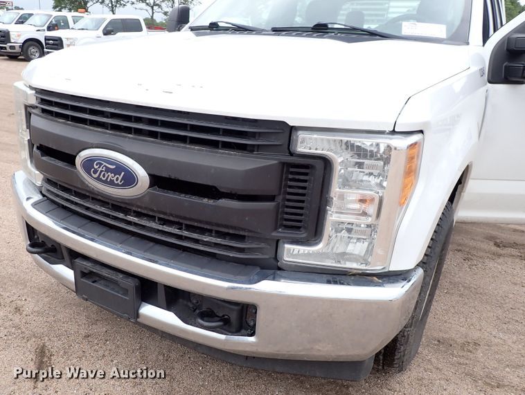 image for item DN1778 2017 Ford F250 Super Duty XL  Crew Cab pickup truck