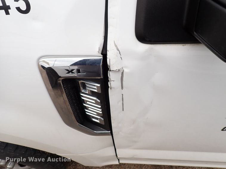 image for item DN1778 2017 Ford F250 Super Duty XL  Crew Cab pickup truck