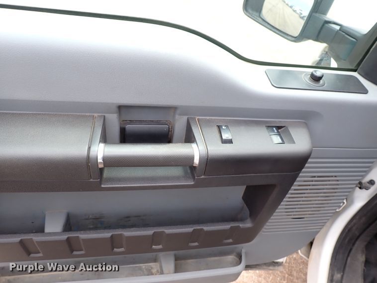 image for item DN1780 2016 Ford F250 Super Duty XL  SuperCab pickup truck