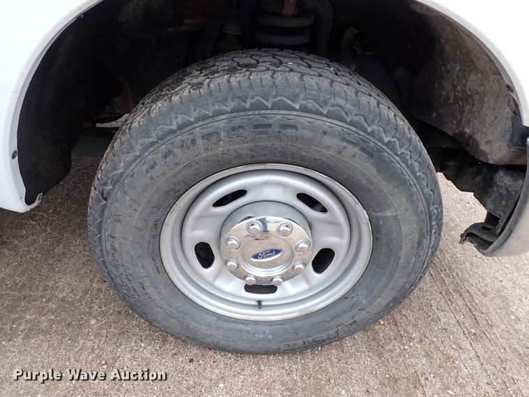 image for item DN1780 2016 Ford F250 Super Duty XL  SuperCab pickup truck