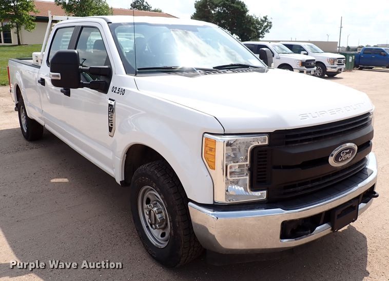 image for item DN1802 2017 Ford F250  Super Duty XL  Crew Cab pickup truck