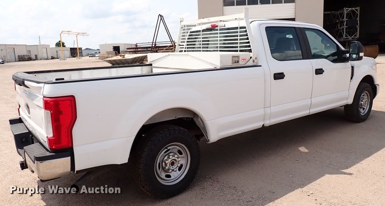 image for item DN1802 2017 Ford F250  Super Duty XL  Crew Cab pickup truck