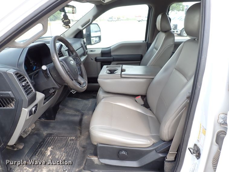 image for item DN1802 2017 Ford F250  Super Duty XL  Crew Cab pickup truck