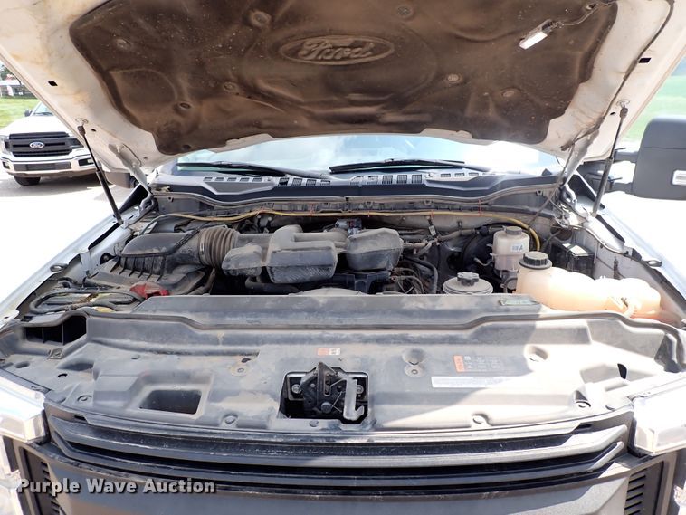 image for item DN1802 2017 Ford F250  Super Duty XL  Crew Cab pickup truck