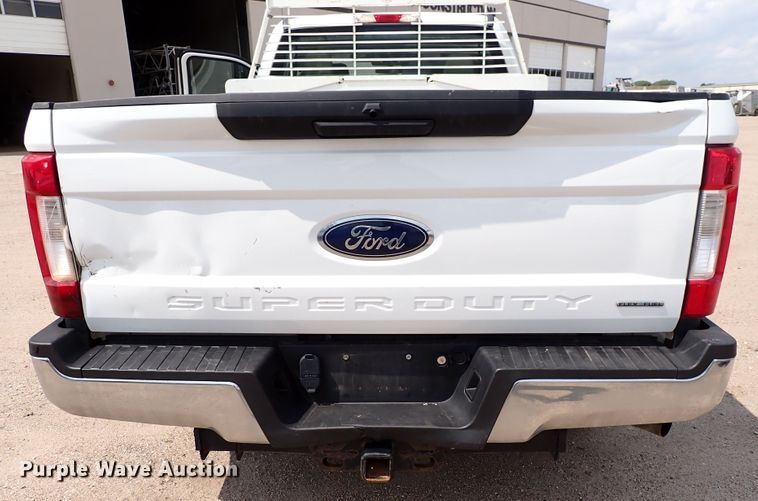 image for item DN1802 2017 Ford F250  Super Duty XL  Crew Cab pickup truck