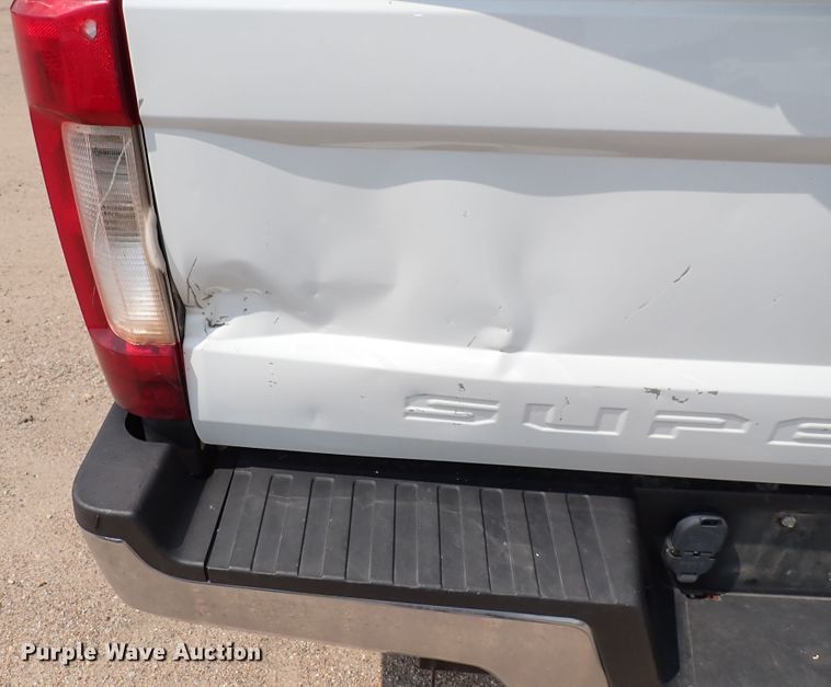 image for item DN1802 2017 Ford F250  Super Duty XL  Crew Cab pickup truck