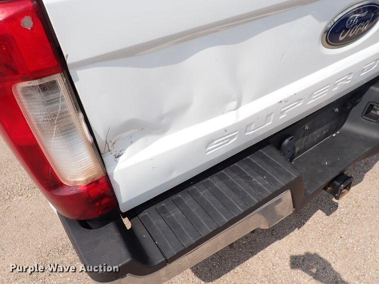 image for item DN1802 2017 Ford F250  Super Duty XL  Crew Cab pickup truck