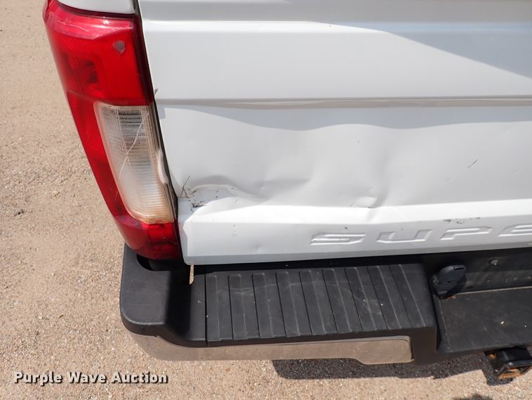 image for item DN1802 2017 Ford F250  Super Duty XL  Crew Cab pickup truck