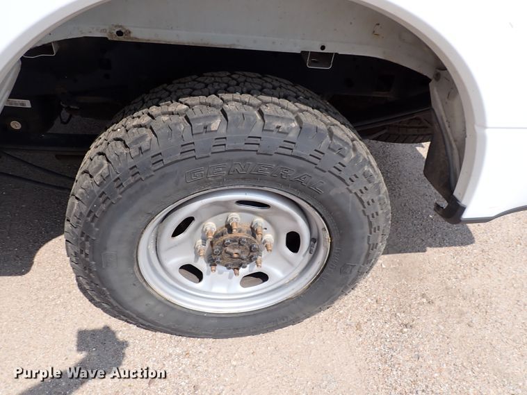 image for item DN1802 2017 Ford F250  Super Duty XL  Crew Cab pickup truck