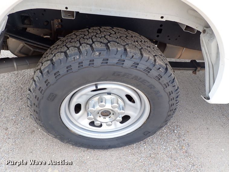 image for item DN1802 2017 Ford F250  Super Duty XL  Crew Cab pickup truck