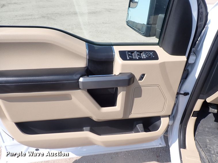 image for item DN1803 2017 Ford F150 XLT  SuperCrew pickup truck