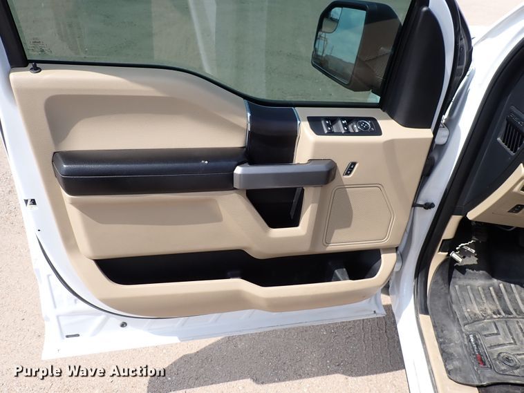 image for item DN1804 2015 Ford F150 XLT  SuperCrew pickup truck