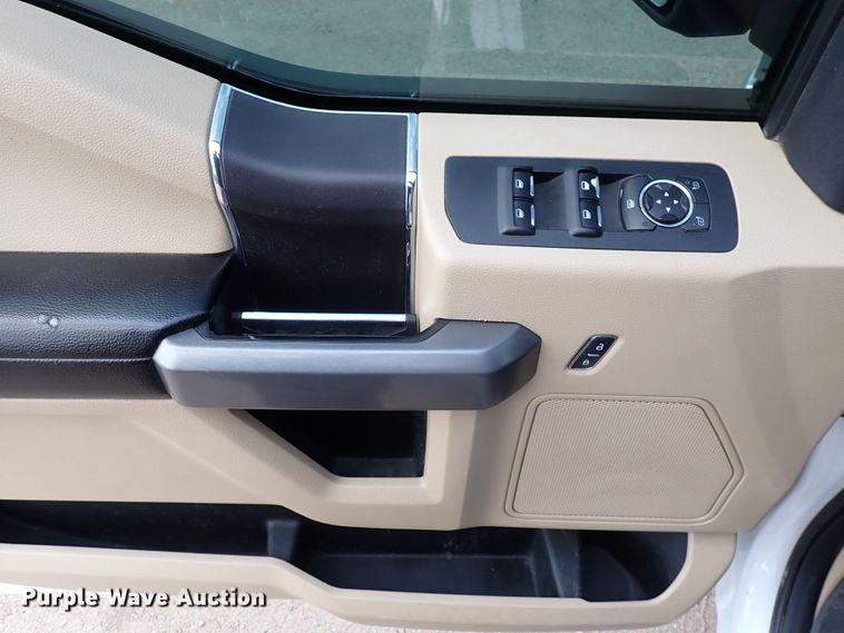 image for item DN1804 2015 Ford F150 XLT  SuperCrew pickup truck