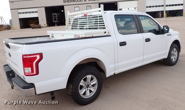 image for item DN1805 2017 Ford F150 XL  SuperCrew pickup truck