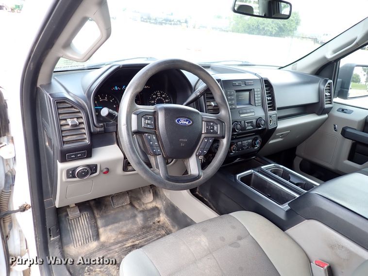 image for item DN1805 2017 Ford F150 XL  SuperCrew pickup truck