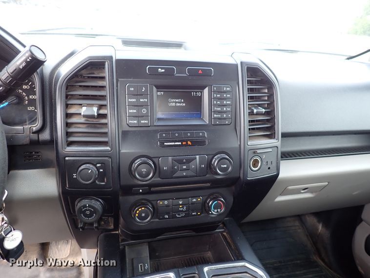 image for item DN1805 2017 Ford F150 XL  SuperCrew pickup truck