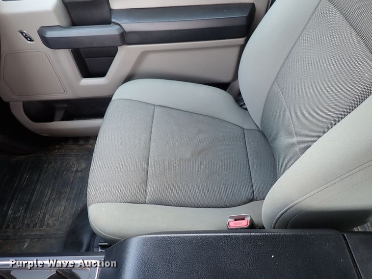 image for item DN1805 2017 Ford F150 XL  SuperCrew pickup truck