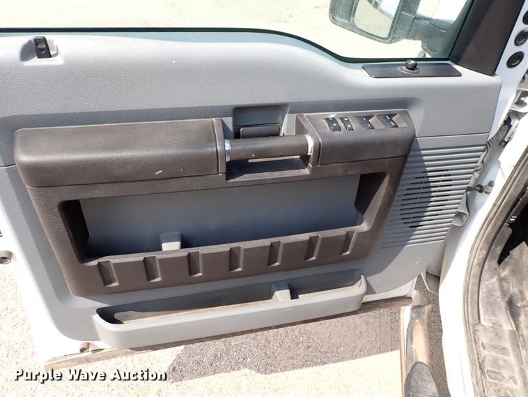 image for item DN1806 2015 Ford F250  Super Duty XL  Crew Cab pickup truck