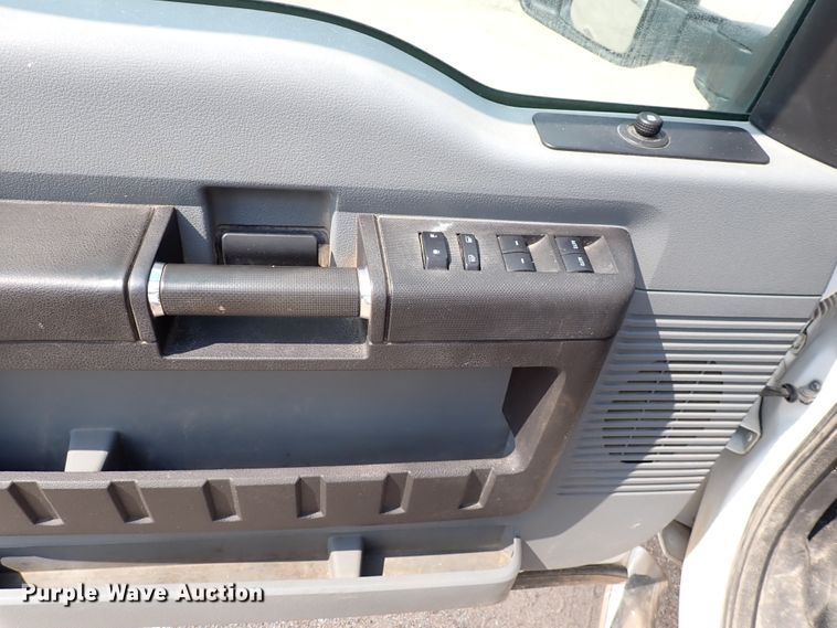 image for item DN1806 2015 Ford F250  Super Duty XL  Crew Cab pickup truck