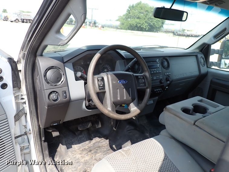 image for item DN1806 2015 Ford F250  Super Duty XL  Crew Cab pickup truck