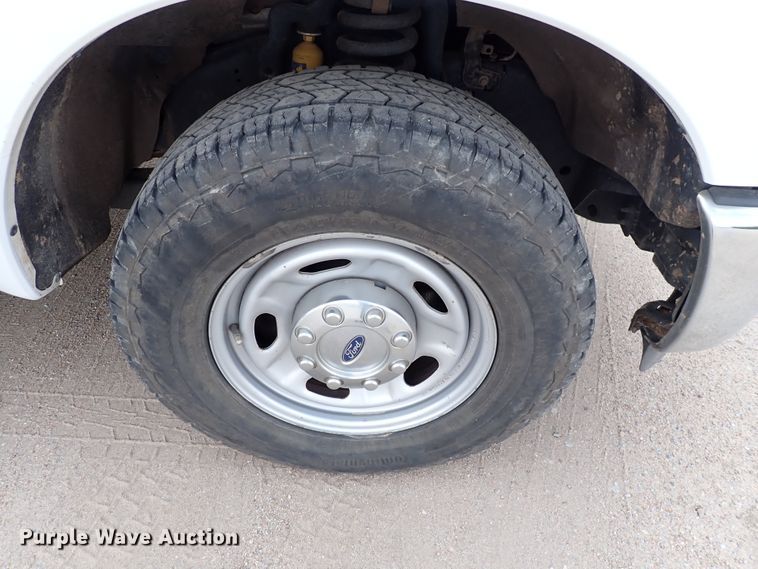 image for item DN1806 2015 Ford F250  Super Duty XL  Crew Cab pickup truck