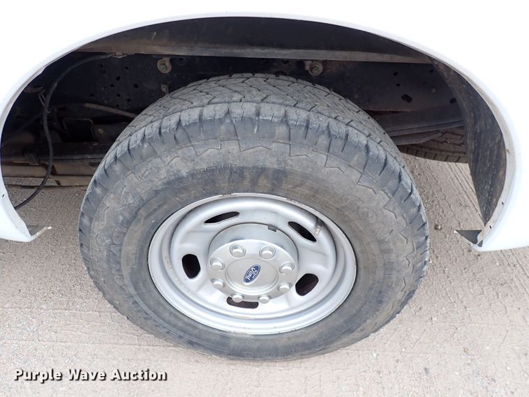 image for item DN1806 2015 Ford F250  Super Duty XL  Crew Cab pickup truck