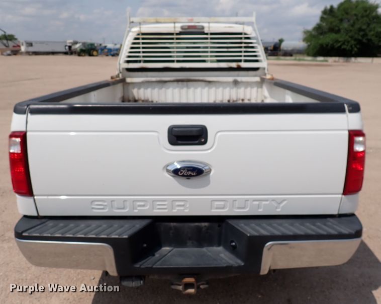 image for item DN1807 2016 Ford F250  Super Duty XL  Crew Cab pickup truck