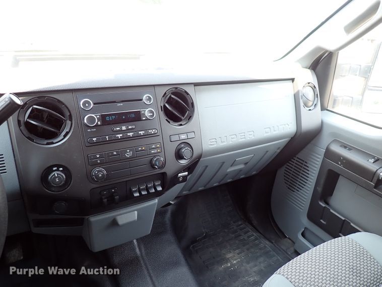 image for item DN1807 2016 Ford F250  Super Duty XL  Crew Cab pickup truck