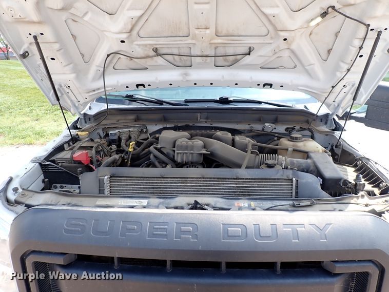 image for item DN1807 2016 Ford F250  Super Duty XL  Crew Cab pickup truck