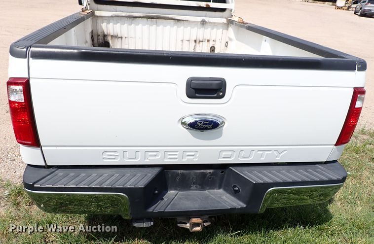 image for item DN1807 2016 Ford F250  Super Duty XL  Crew Cab pickup truck