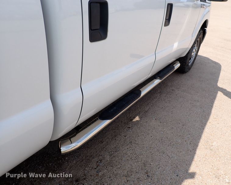 image for item DN1807 2016 Ford F250  Super Duty XL  Crew Cab pickup truck