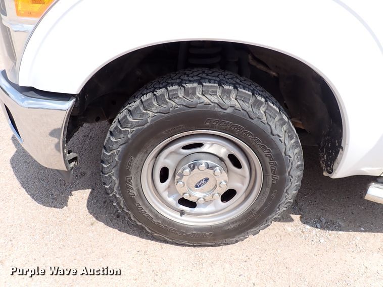 image for item DN1807 2016 Ford F250  Super Duty XL  Crew Cab pickup truck