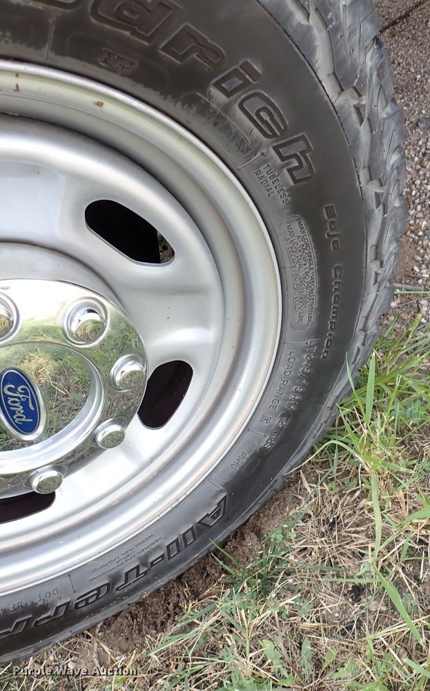 image for item DN1807 2016 Ford F250  Super Duty XL  Crew Cab pickup truck