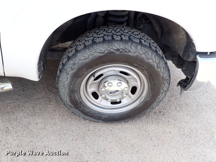 image for item DN1807 2016 Ford F250  Super Duty XL  Crew Cab pickup truck