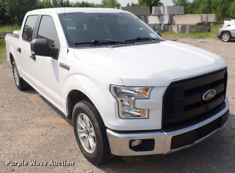 image for item DN1809 2016 Ford F150 XL  SuperCrew pickup truck