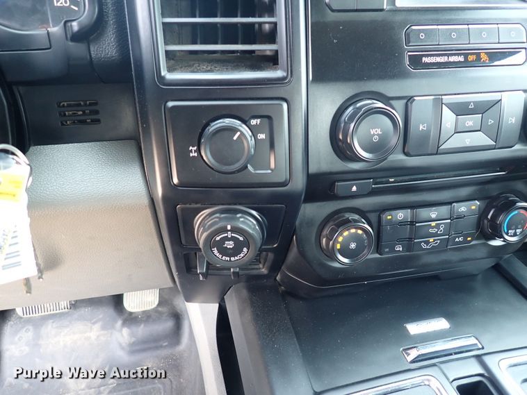 image for item DN1809 2016 Ford F150 XL  SuperCrew pickup truck