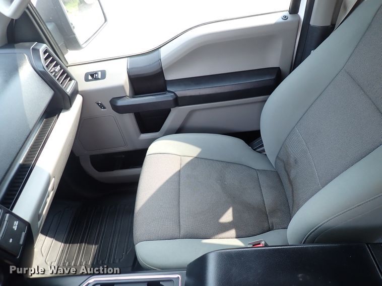 image for item DN1809 2016 Ford F150 XL  SuperCrew pickup truck