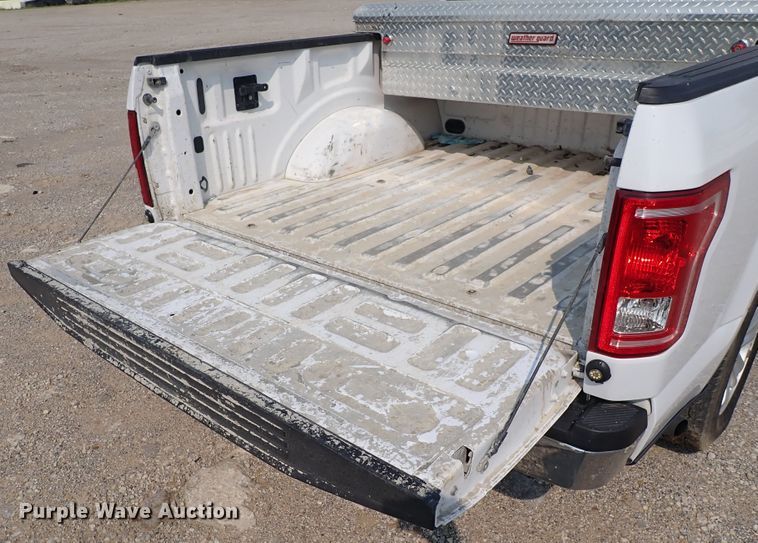 image for item DN1809 2016 Ford F150 XL  SuperCrew pickup truck