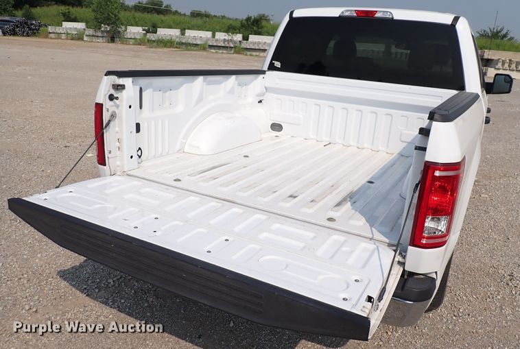 image for item DN1810 2015 Ford F150 XLT  SuperCrew pickup truck