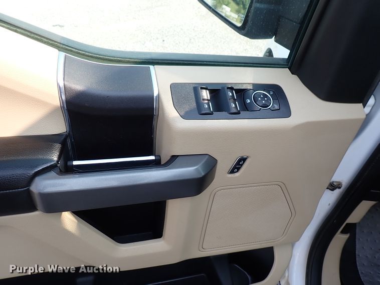 image for item DN1813 2017 Ford F150 XLT  SuperCrew pickup truck