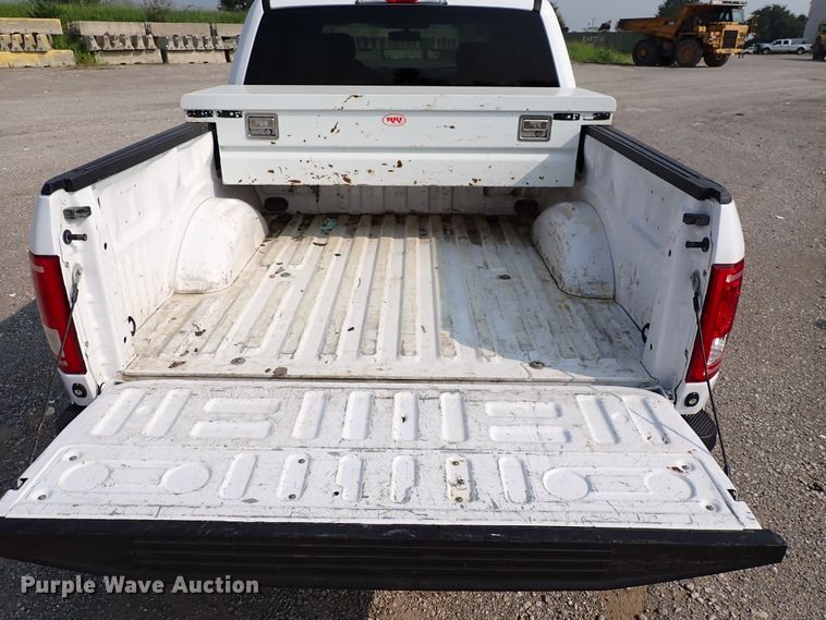 image for item DN1813 2017 Ford F150 XLT  SuperCrew pickup truck