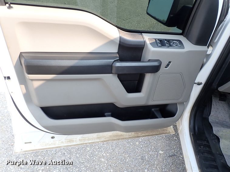 image for item DN1815 2015 Ford F150 XL  SuperCrew pickup truck