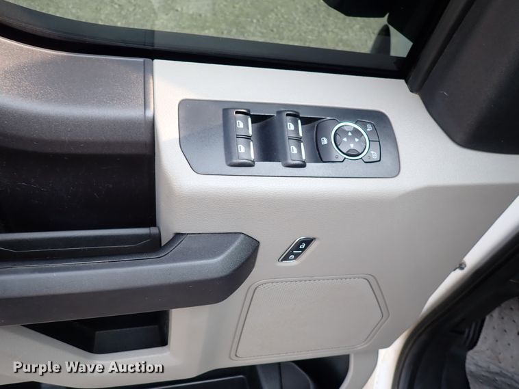 image for item DN1815 2015 Ford F150 XL  SuperCrew pickup truck