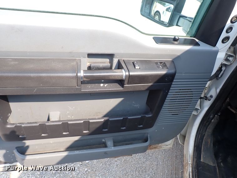 image for item DN1821 2016 Ford F250 Super Duty  SuperCab pickup truck