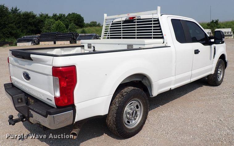 image for item DN1822 2017 Ford F250 Super Duty XL  SuperCab pickup truck