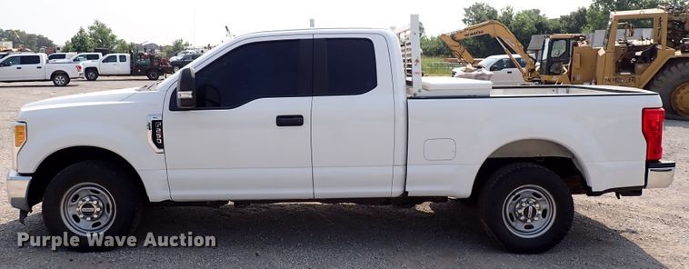 image for item DN1822 2017 Ford F250 Super Duty XL  SuperCab pickup truck